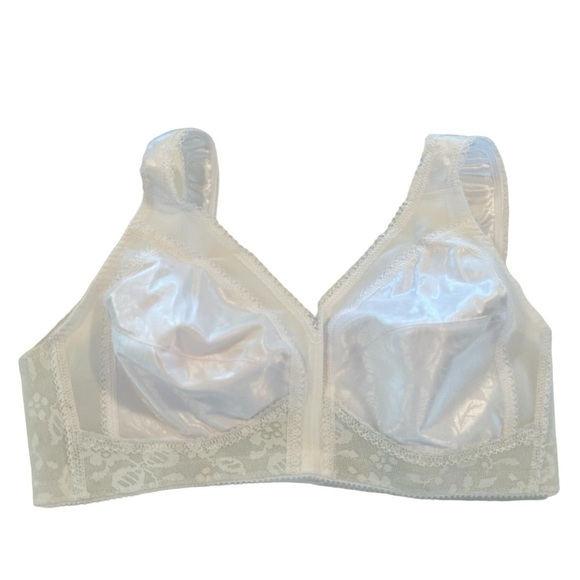 Playtex 18 Hour Ultimate Shoulder Comfort White Size 38B NWT - Picture 2 of 15